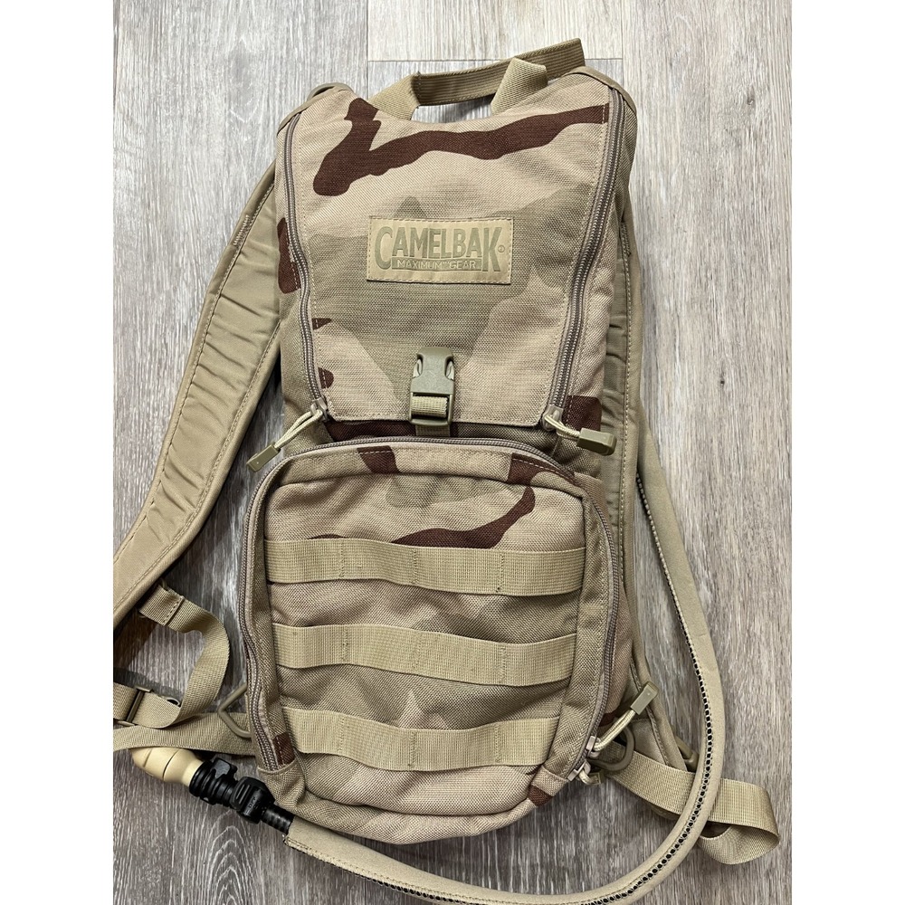 Genuine Camelbak USMC VTG 3 Liter Ambush Desert Camo Pattern Marine Corp